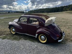 Immagine 5/8 di Renault 4 CV Décapotable (1951)