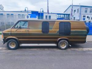 Immagine 19/143 di Dodge B 200 Sportsman (1978)