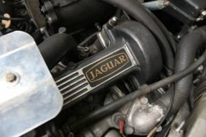 Image 32/49 de Jaguar Type E V12 (1974)