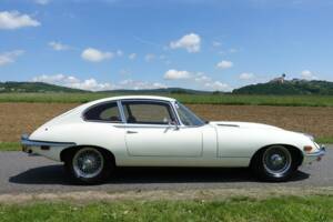 Image 22/39 de Jaguar XK-E (2+2) (1970)