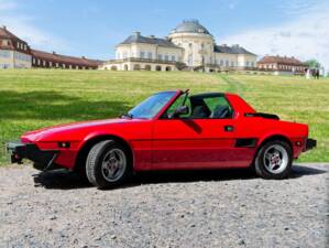 Image 2/4 de FIAT X 1/9 (1981)