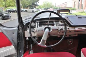 Image 11/22 of Citroën DS 21 Pallas (1966)