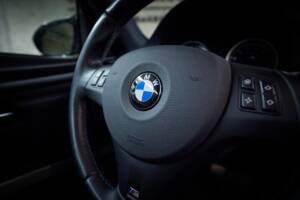 Image 83/100 of BMW M3 (2006)