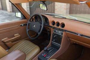 Obraz 32/50 pojazdu Mercedes-Benz 450 SL (1977)