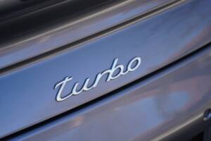 Immagine 6/18 di Porsche 911 Turbo (2001)