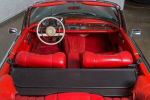 Image 29/34 of Mercedes-Benz 280 SE (1966)