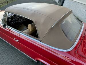 Image 11/36 de Mercedes-Benz 280 SE (1969)