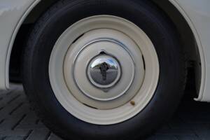 Image 44/50 of Jaguar XK 120 OTS (1950)