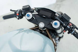 Image 6/28 of Ducati DUMMY (2002)