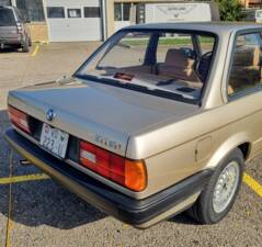 Immagine 5/21 di BMW 318i (1989)