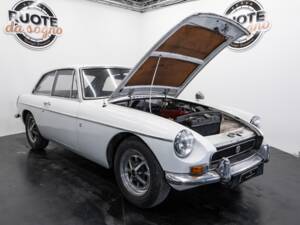 Bild 37/44 von MG MGB GT (1971)