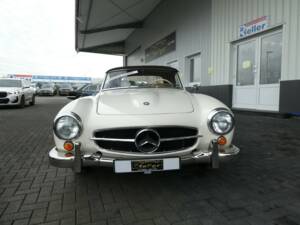 Image 2/27 of Mercedes-Benz 190 SL (1960)