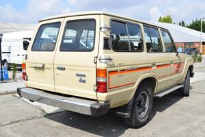 Image 3/24 of Toyota Land Cruiser FJ 60 (1984)