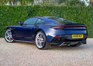 Immagine 7/50 di Aston Martin DBS Superleggera (2018)
