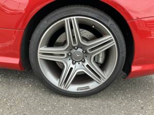 Afbeelding 14/70 van Mercedes-Benz SL 63 AMG (2012)