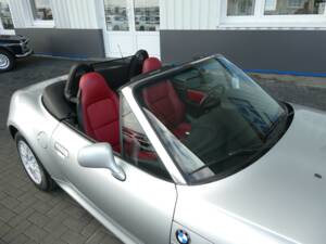 Image 18/21 of BMW Z3 2.2i (2001)