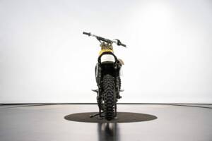 Image 3/41 de Montesa Cappra 414 VE (1979)