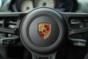 Image 44/100 of Porsche 718 Cayman GT4 RS Weissach (2024)