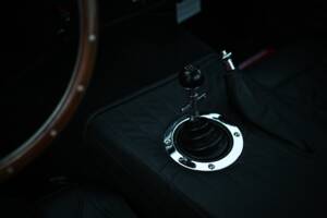 Bild 36/42 von TVR Griffith 200 (1965)