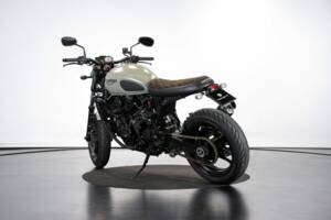 Immagine 2/50 di Triumph Trident 900 (1994)
