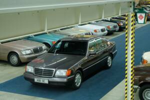 Bild 4/50 von Mercedes-Benz 400 SE (1991)