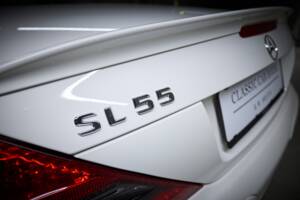 Image 28/99 de Mercedes-Benz SL 55 AMG (2005)
