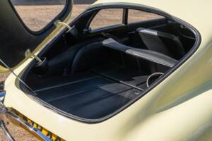 Image 37/40 de Jaguar Type E 4.2 (1966)