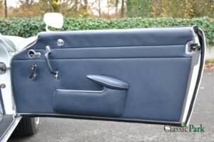 Image 41/50 of Mercedes-Benz 250 SL (1966)