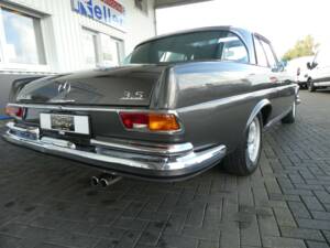 Bild 18/20 von Mercedes-Benz 280 SE 3,5 (1970)