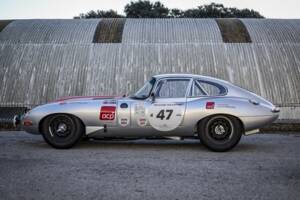 Immagine 16/50 di Jaguar E-Type 3.8 (1962)