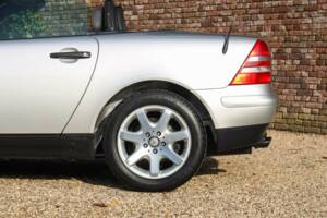 Bild 19/50 von Mercedes-Benz SLK 230 Kompressor (1998)