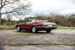 Image 17/50 of Jaguar XJS 5.3 V12 (1993)