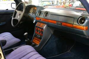 Bild 18/25 von Mercedes-Benz 280 TE (1985)