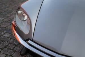 Image 4/44 of Citroën DS 21 (1968)