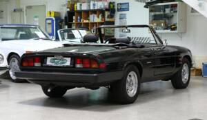 Bild 30/32 von Alfa Romeo 2.0 Spider (1989)