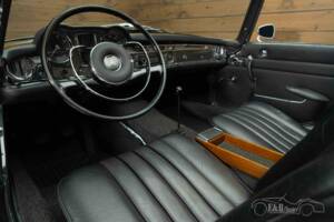 Image 11/18 of Mercedes-Benz 280 SL (1968)