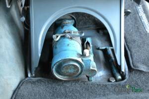 Bild 26/50 von Mercedes-Benz 200 GE (kurz) (1987)