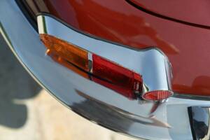 Image 21/50 of Jaguar E-Type 3.8 (1964)