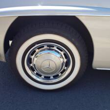 Image 4/8 de Mercedes-Benz 190 SL (1956)