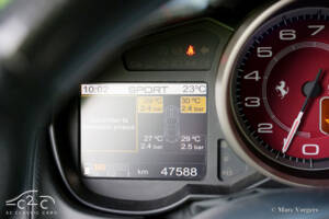 Image 83/85 of Ferrari California (2010)