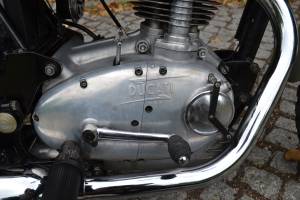 Immagine 13/34 di Ducati DUMMY (1969)