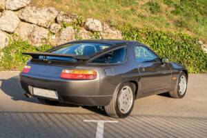 Image 5/30 of Porsche 928 S4 (1989)