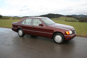 Immagine 3/69 di Mercedes-Benz 500 SE (1992)