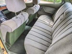 Bild 23/28 von Mercedes-Benz 280 SE (1974)