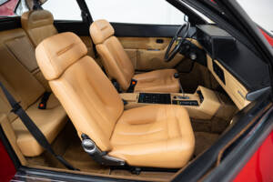 Image 26/48 de Ferrari Mondial Quattrovalvole (1985)