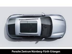 Image 5/13 of Porsche Macan 4 (2025)