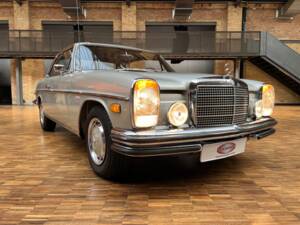 Image 6/41 de Mercedes-Benz 250 C (1970)