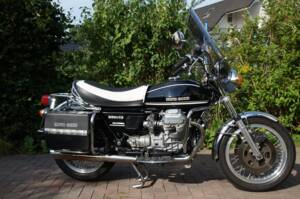 Image 2/9 of Moto Guzzi 850 T 3 California (1976)