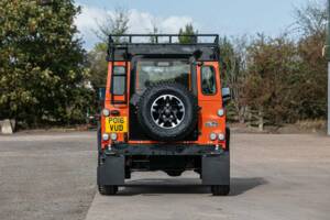 Image 7/31 of Land Rover Defender (2016)