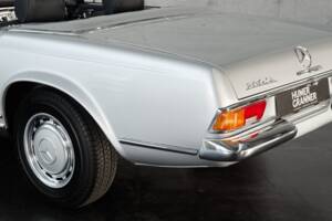 Image 16/50 de Mercedes-Benz 280 SL (1970)